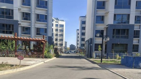 甘肃建投七建新厦公司明湖居小区成功续签前期物业服务合同